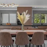 Villa Arfna *