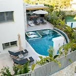 Arfna Villa