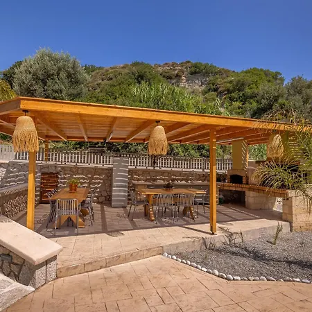 Arfna Grand Villa