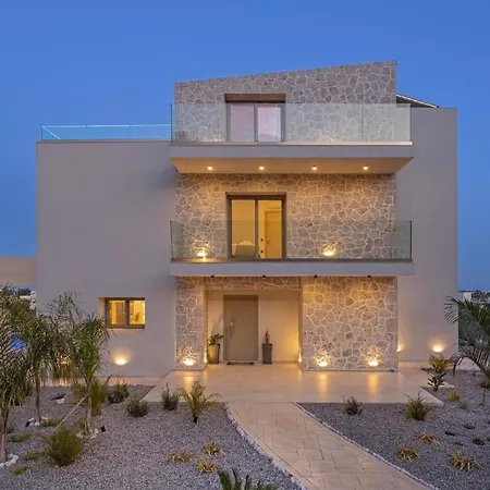 Arfna ヴィラ アファンドウ