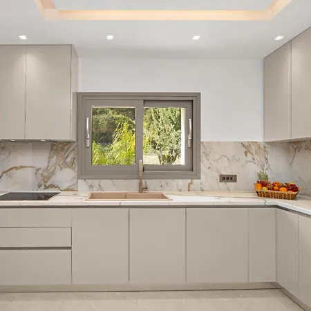 ヴィラ Arfna アファンドウ