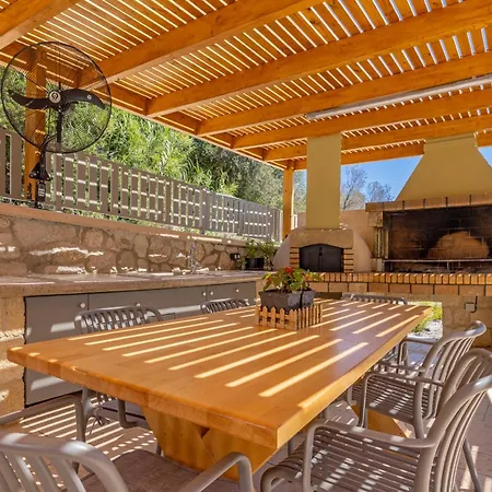 Arfna Grand Villa Afantou