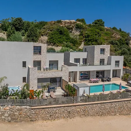 Arfna ヴィラ アファンドウ