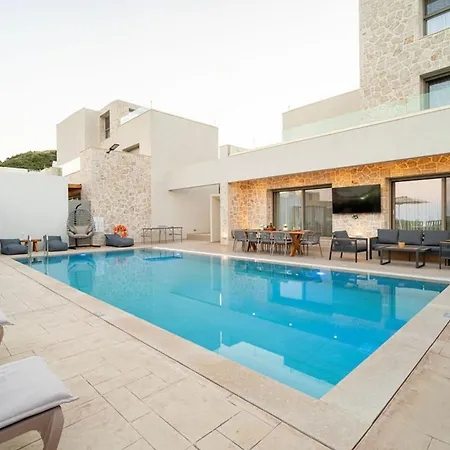 Arfna Grand Villa Afantou